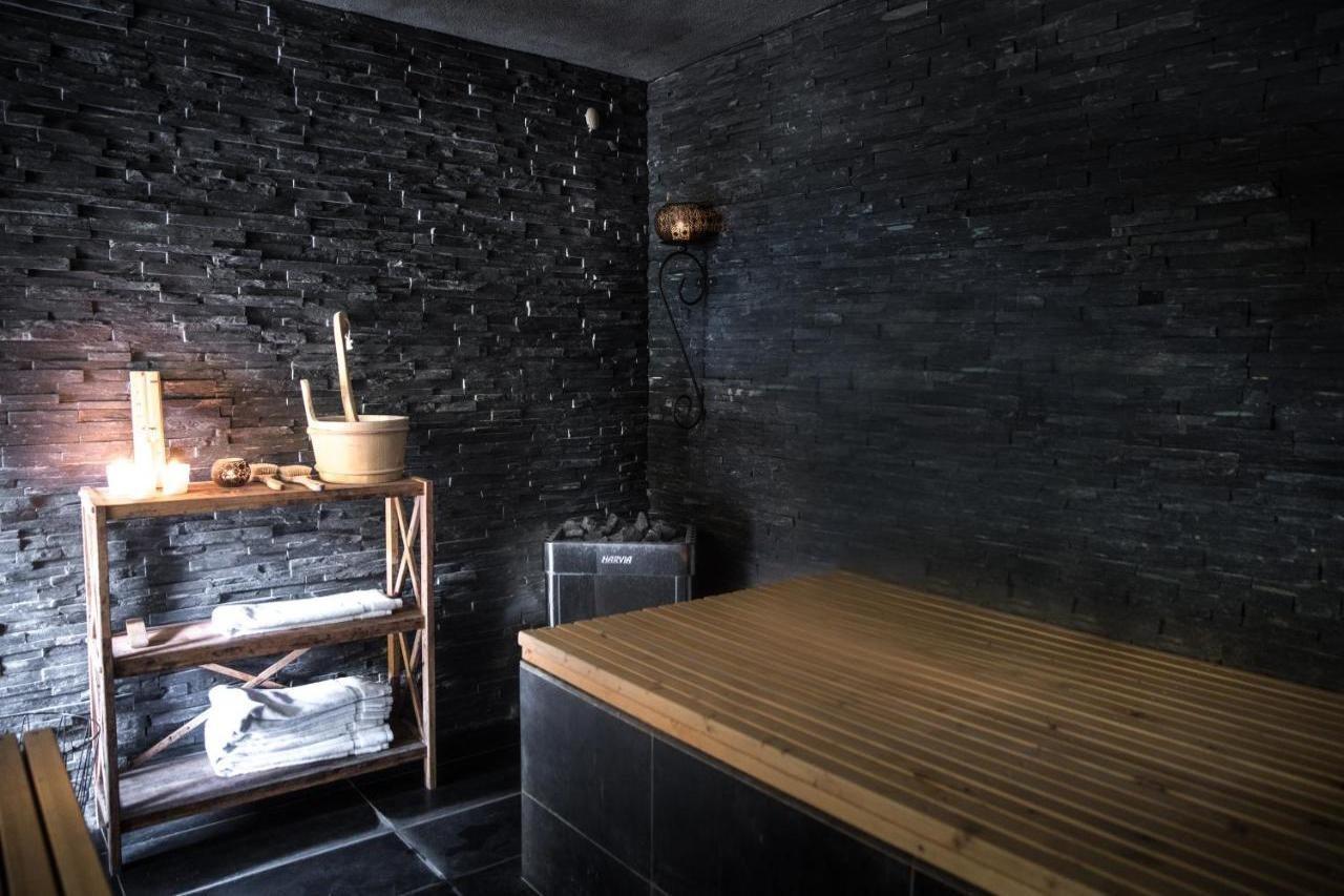 Frost And Fire Hotel Hveragerdi Exterior photo